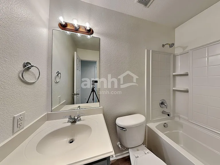 506 Azalea Dr — Photo 18