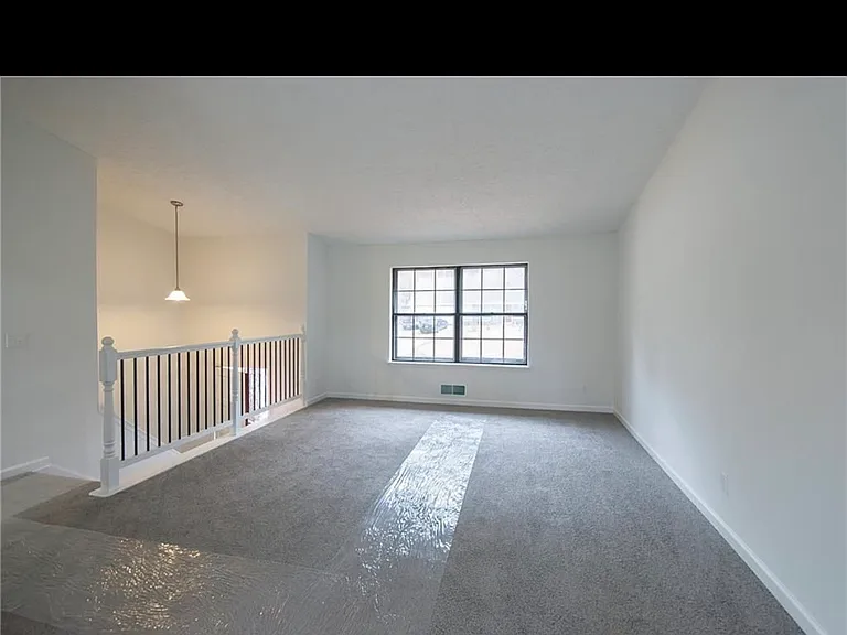 960 Park Forest Dr — Photo 9