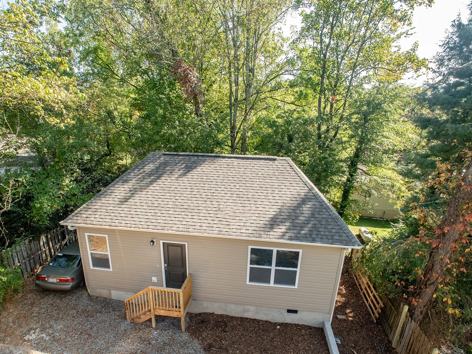 30 Madeline Ave — Photo 2