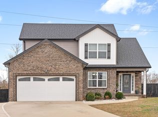 886 Wild Elm Ct, Clarksville, TN 37042