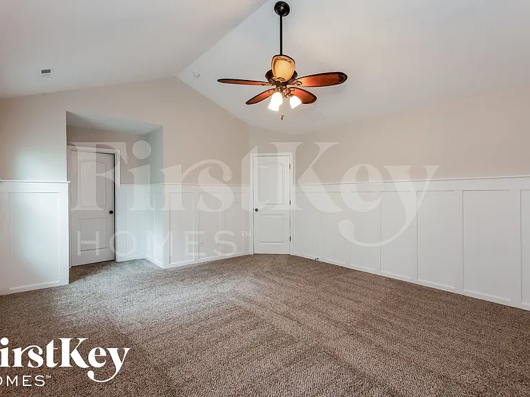 5631 McDowell Run Dr — Photo 7