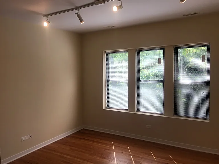 6601 N Campbell Ave — Photo 3
