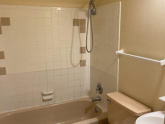 2nd image of 2930 Buell Ct