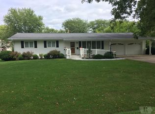 607 Dewey Ave, Donnellson, IA 52625