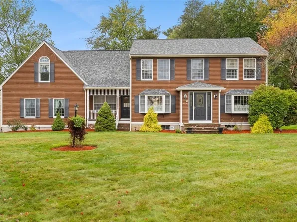 104 Leonard Farm Rd, Abington, MA 02351