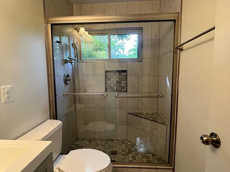 3440 Skyview Ter — Photo 36