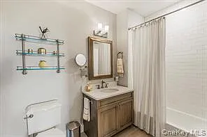 225 Marina Pointe Dr #225 — Photo 14
