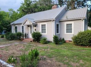 1401 McAdoo St, Kinston, NC 28501