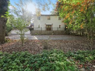 29 Cooper Ln, Chester, NJ 07930