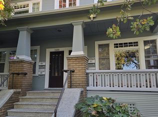 1328 1/2 T St, Sacramento, CA