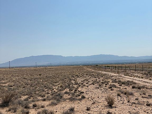 5th image of Gila Vista Vieja Avenue Rd NW