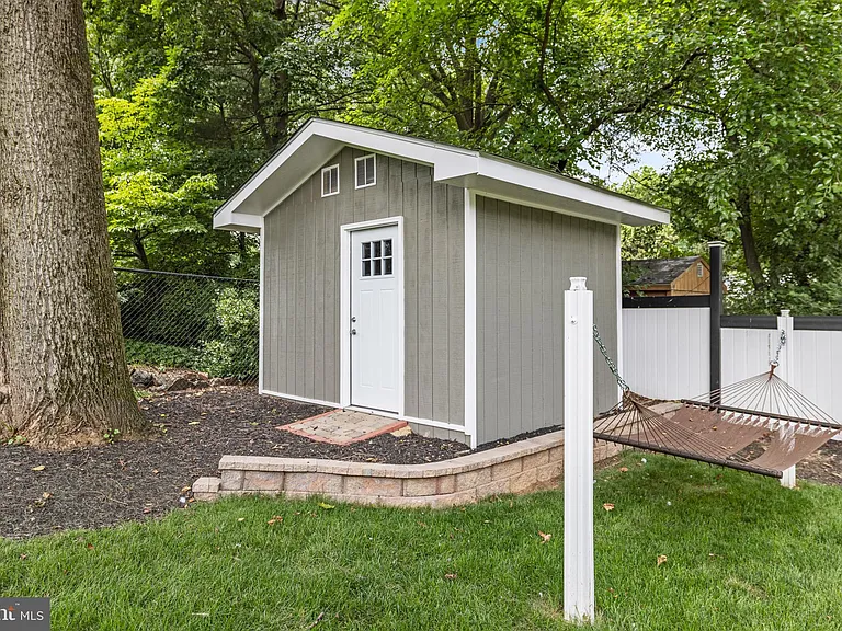 13908 Pleasant Grove Ct — Photo 52
