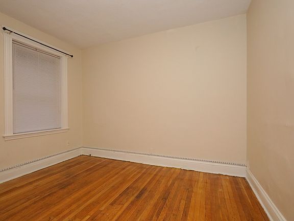 4th image of 76 Glenville Ave #3B