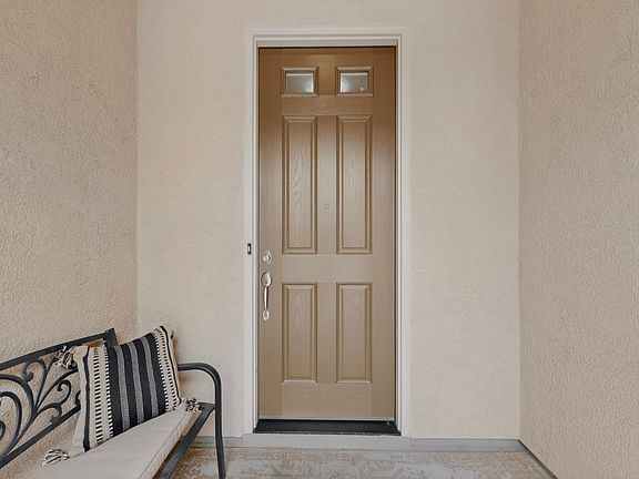 3rd image of 8709 Basanite Ave