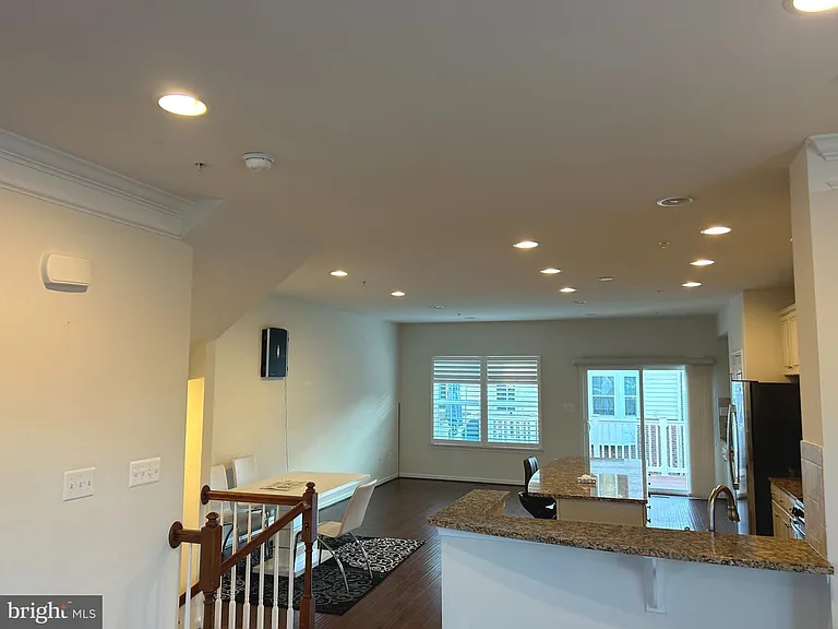 13312 Waterford Hills Blvd — Photo 10