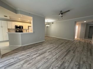 1355 Henley St APT 606, Naples, FL 34105