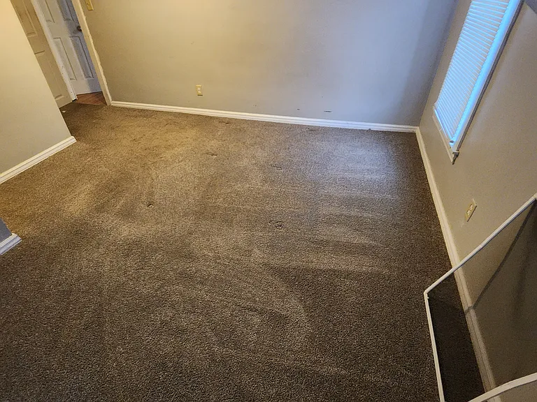 186 N Elm St #2 — Photo 22