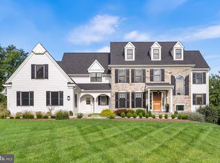 2 Barnwood Cir, Malvern, PA 19355