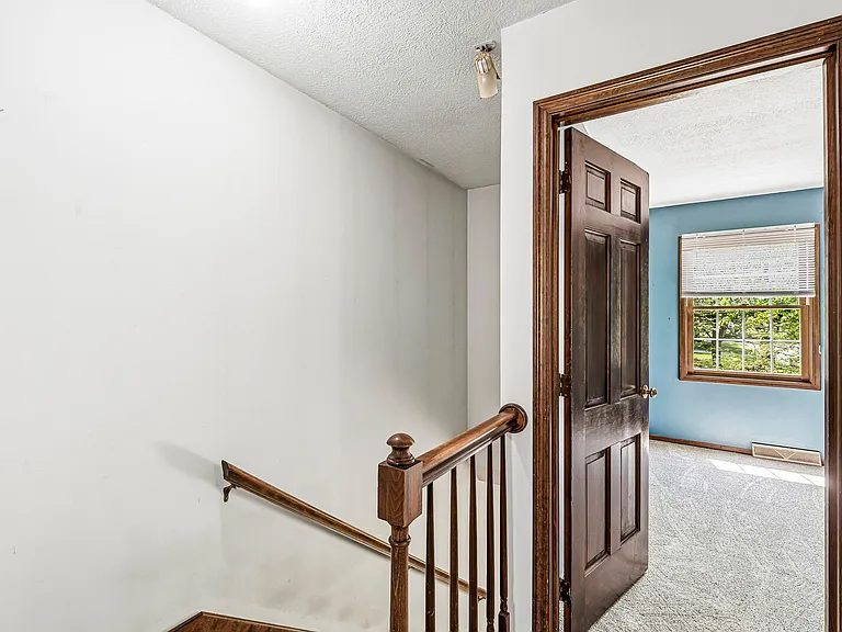 365 Beechwood Dr — Photo 9