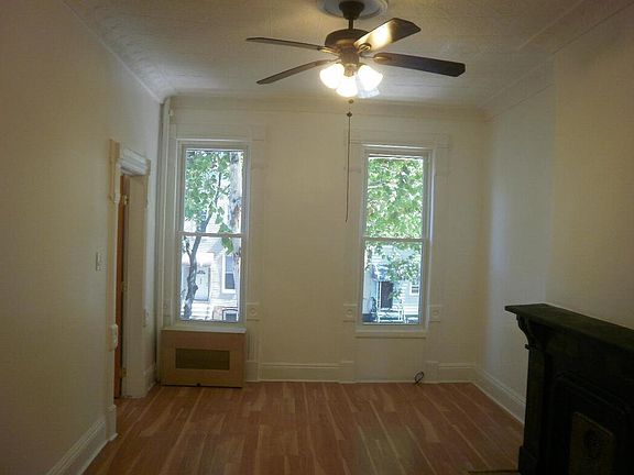 3rd image of 257 Woodbine St #2B
