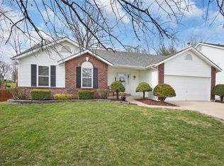 630 Bennington Dr, Saint Charles, MO