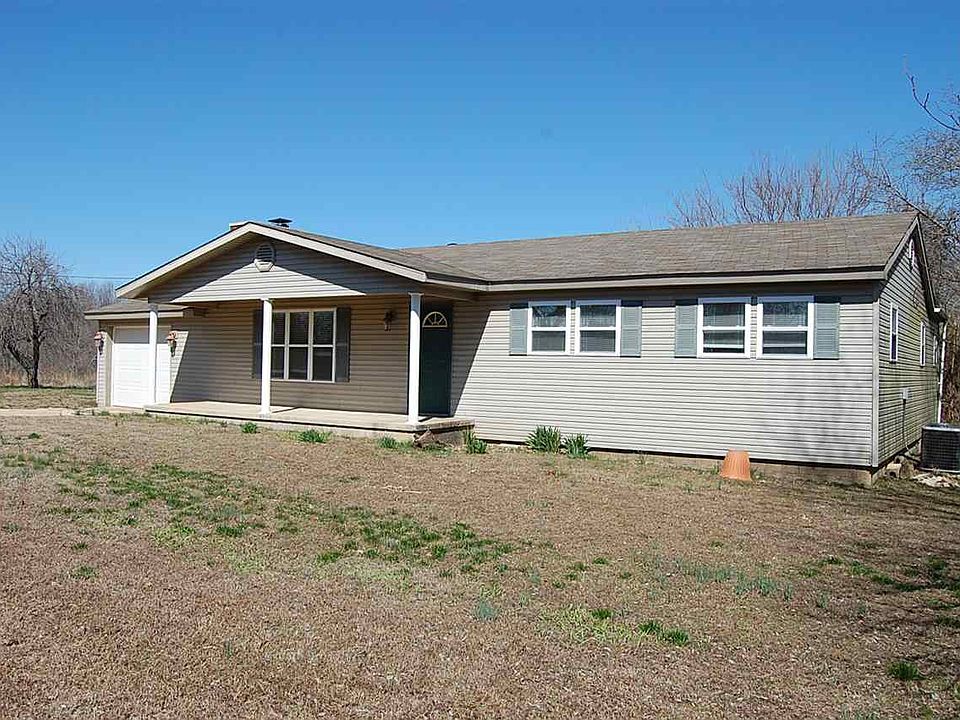1st image of 7 Batson Lake Ln