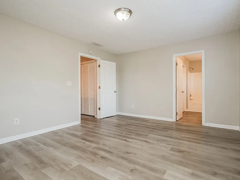 6050 Flagstaf Walk — Photo 10