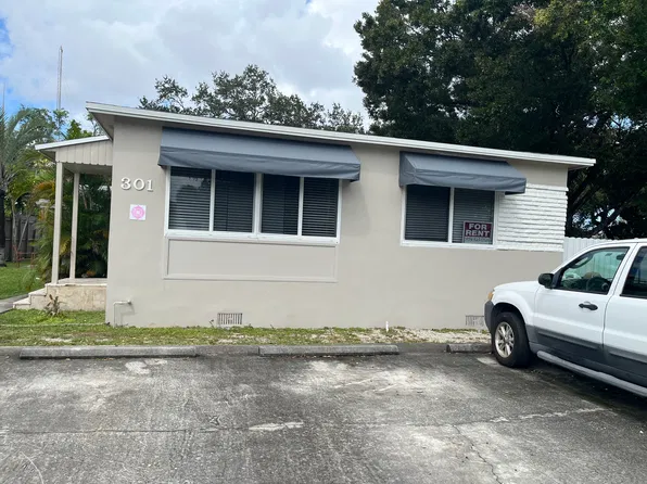 301 SW 12th Ct APT 1, Fort Lauderdale, FL 33315
