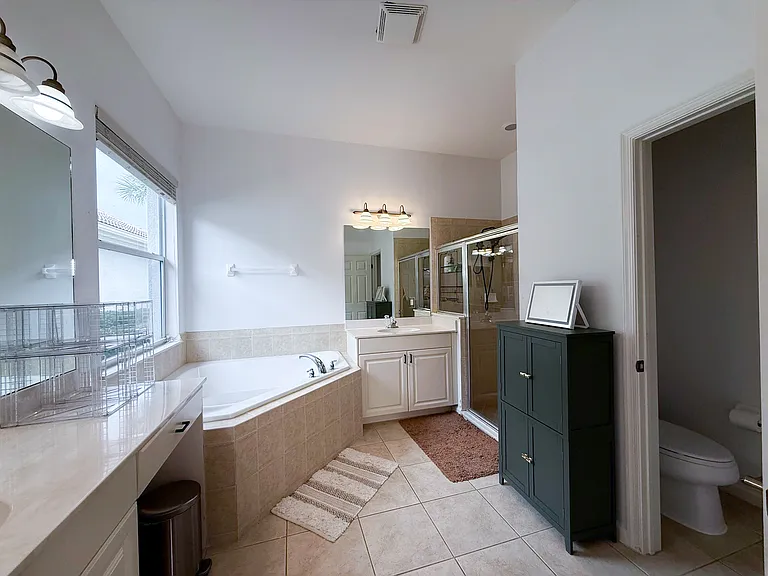 7829 Founders Cir — Photo 26