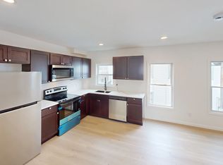 22 Clifton St FLOOR 1, Waterford, NY 12188