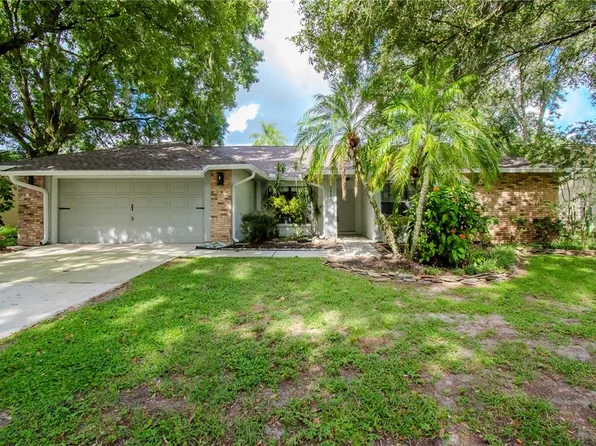 2511 Arborwood Dr, Valrico, FL 33596