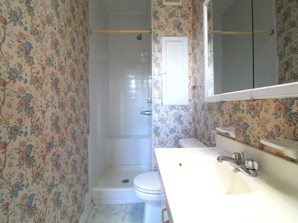43-44 Kissena Boulevard image 1 of 1