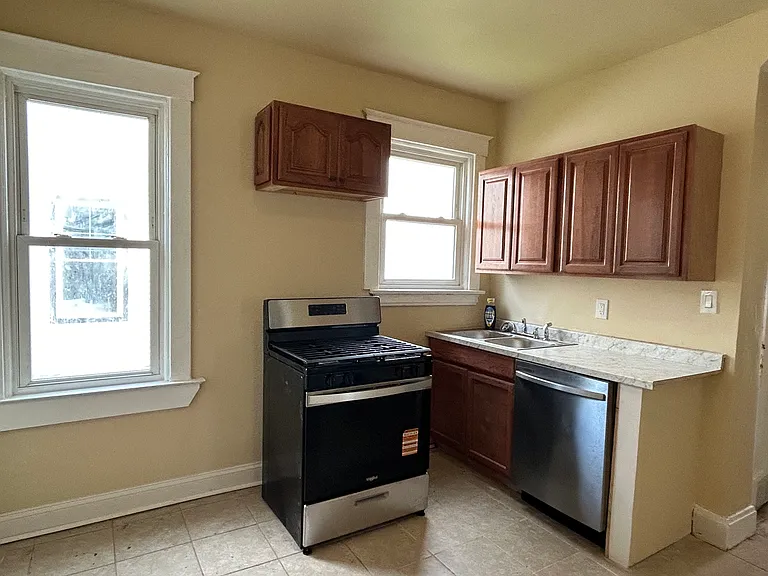 5211 Whetsel Ave — Photo 14