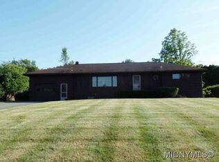 39 Taber Rd, New Hartford, NY 13413