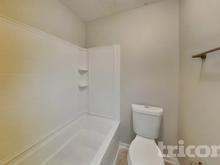 4812 Silverdene St — Photo 15