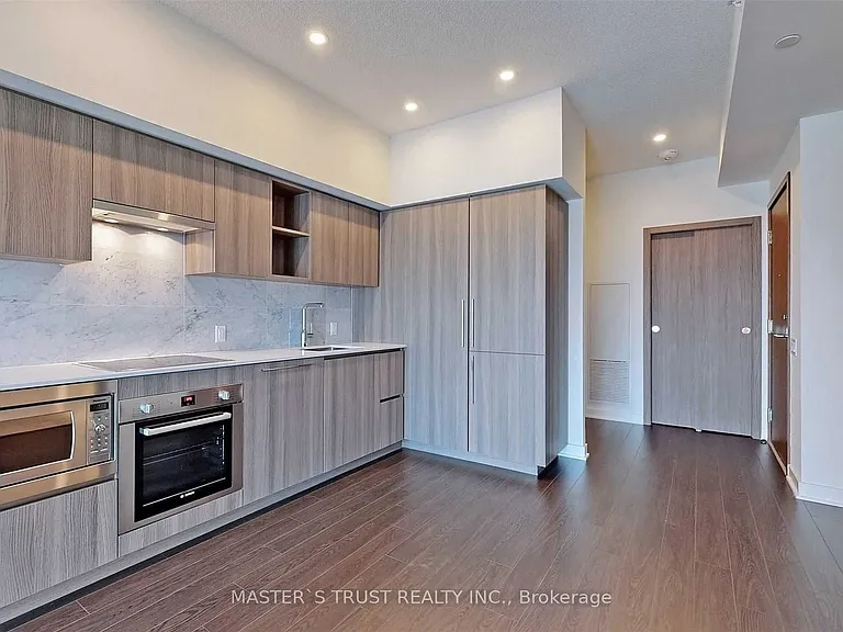 17 Bathurst St #2611 — Photo 7