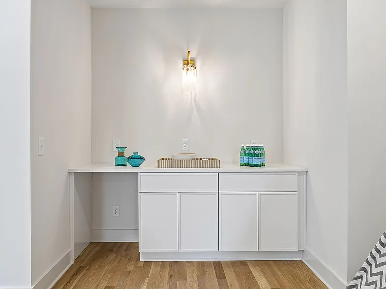 905 Potter Ln — Photo 38
