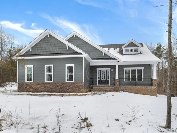 2451 Old Tavern Rd, Powhatan, VA 23139