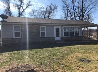 5220 Brinridge Dr, High Ridge, MO 63049