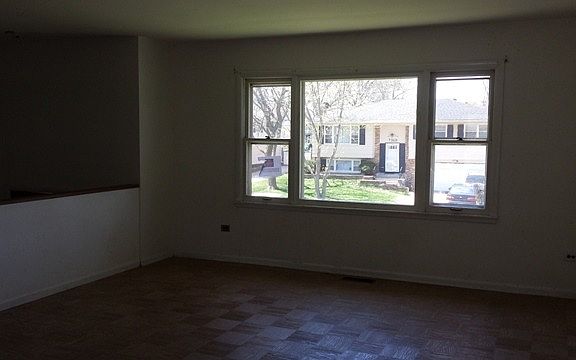 2nd image of 7311 Jasmine Dr