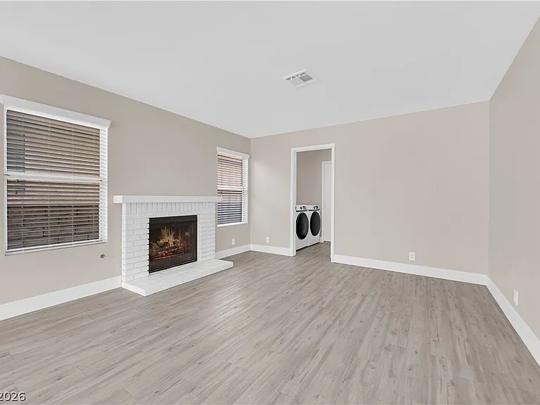 7727 Scoby Ct — Photo 11