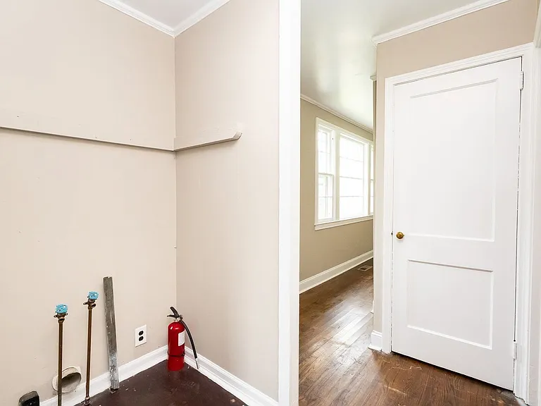 224 Beech St — Photo 13