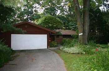 2nd image of 1410 Lewis Ave