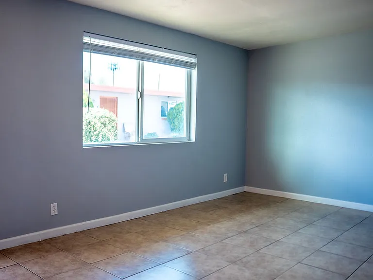 3637 E Oak St #6 — Photo 5