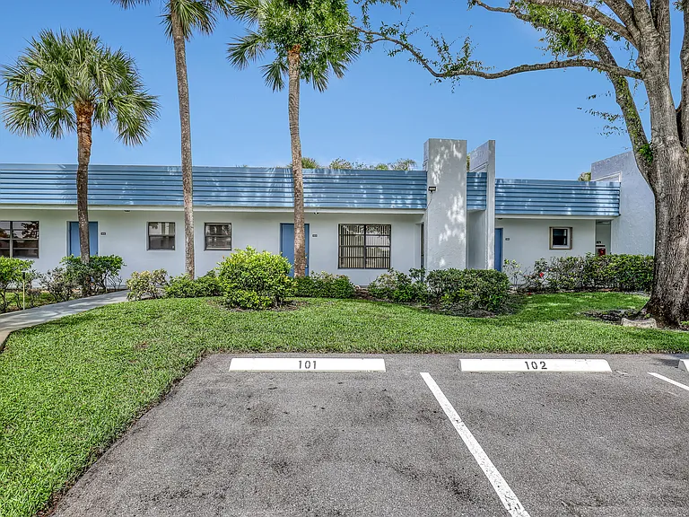 4575 Lucerne Lakes Blvd #103 — Photo 3
