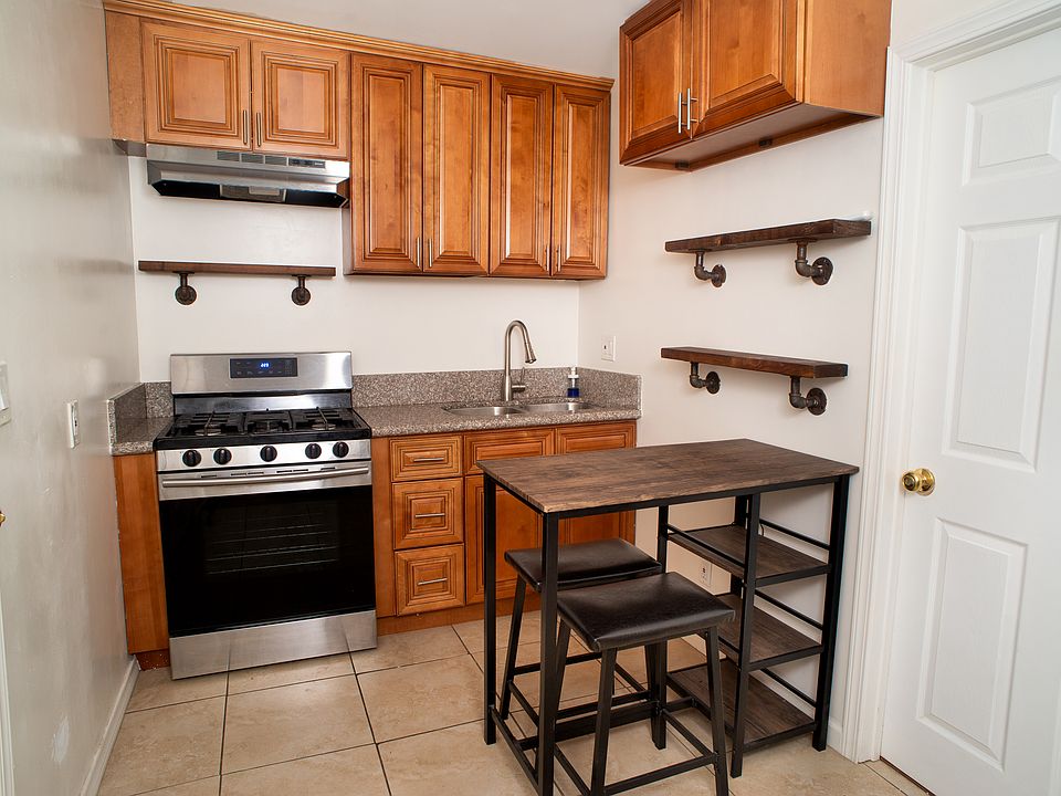 1st image of 13271 Herron St #B