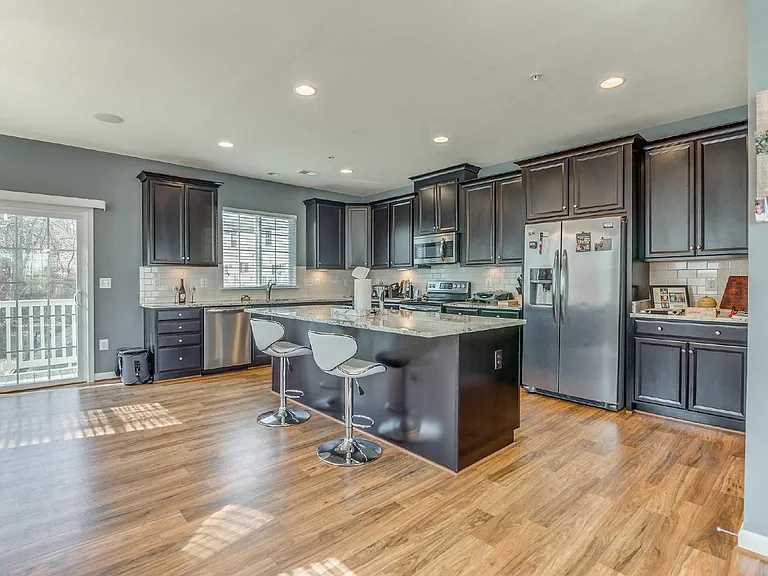 14755 Malloy Ct — Photo 8