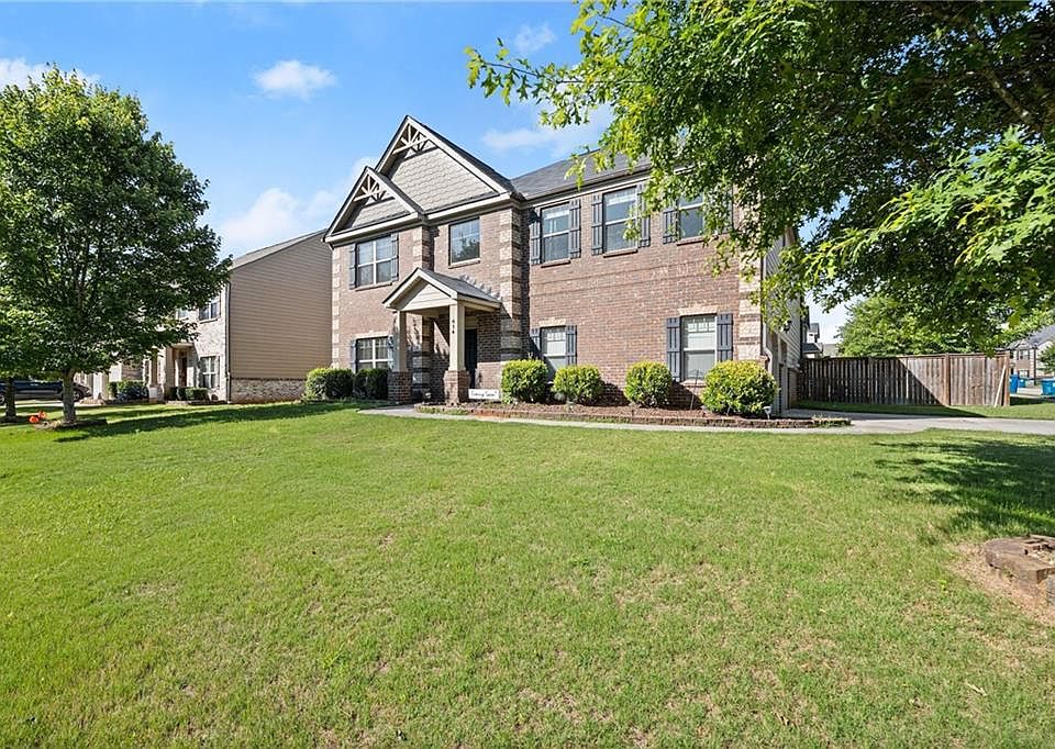 1st image of 614 Mulberry Park Cir