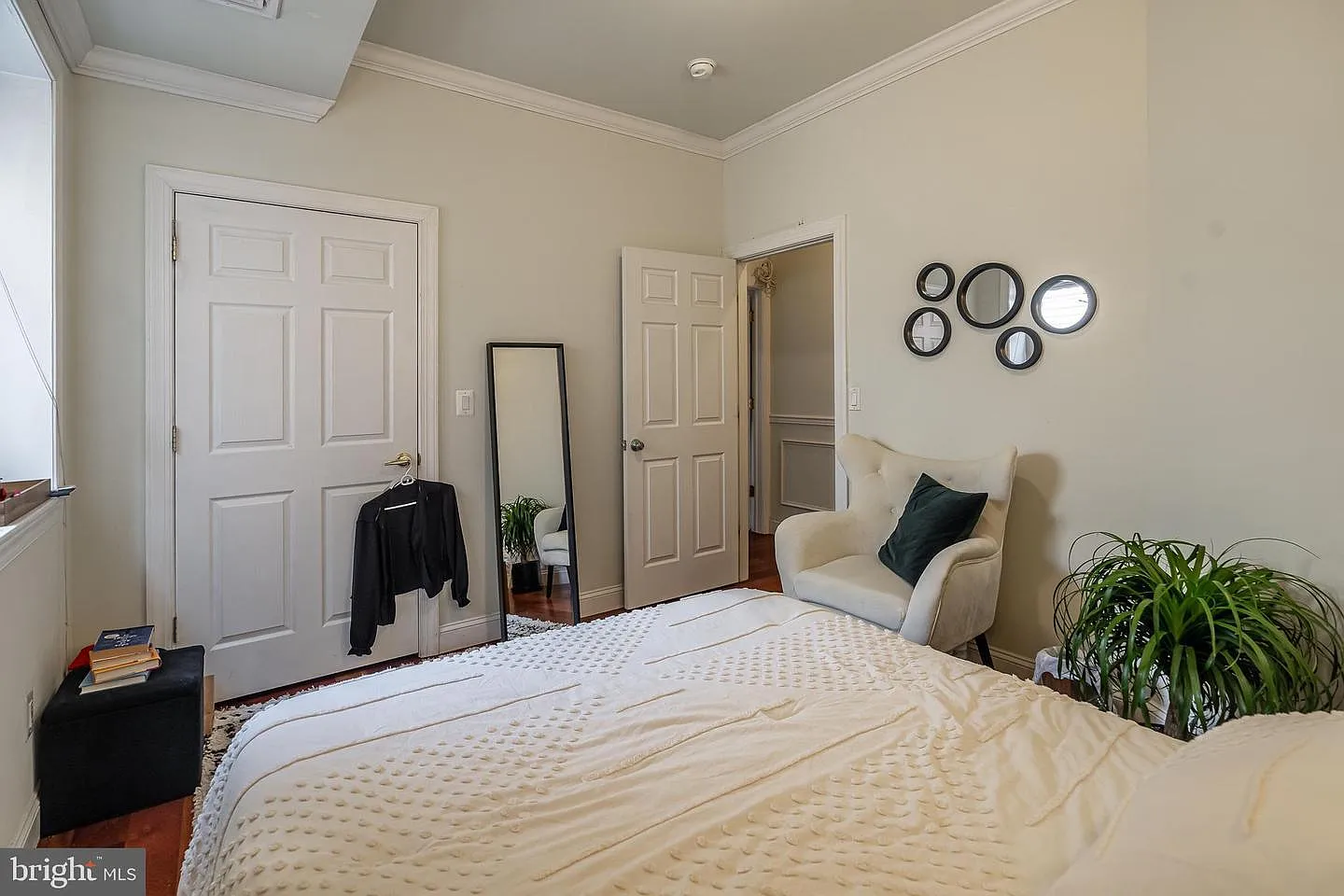2 bed, 1242 sqft, $2,275 — Photo 4
