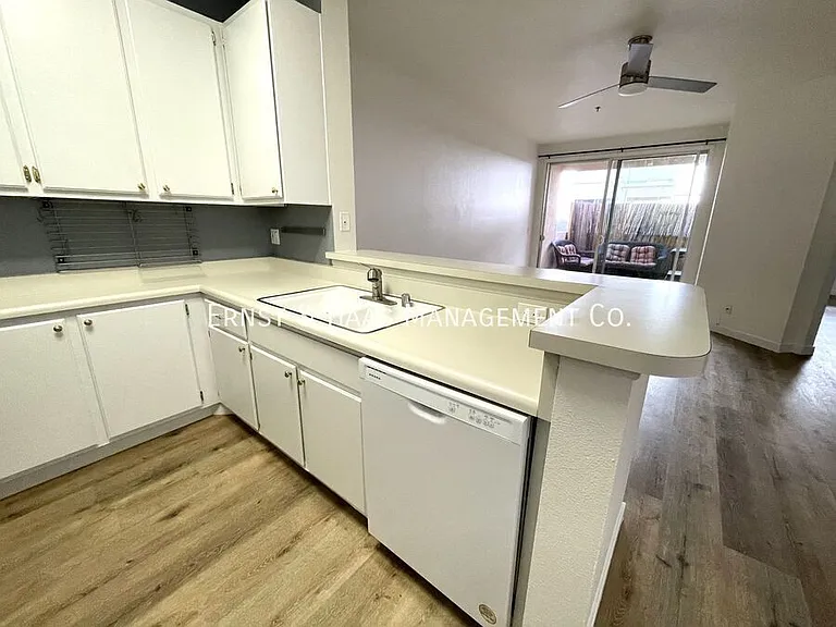 535 Magnolia Ave #114 — Photo 6